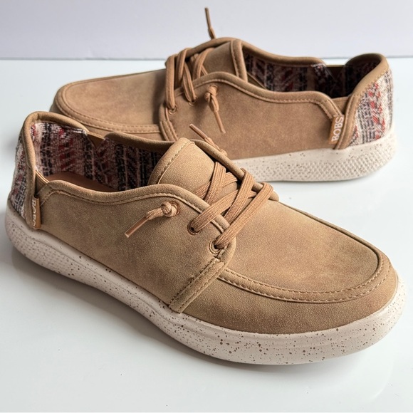 Skechers Bob’s Tan Slip-On Loafers Vegan Memory Foam Size 6.5 - Picture 3 of 12